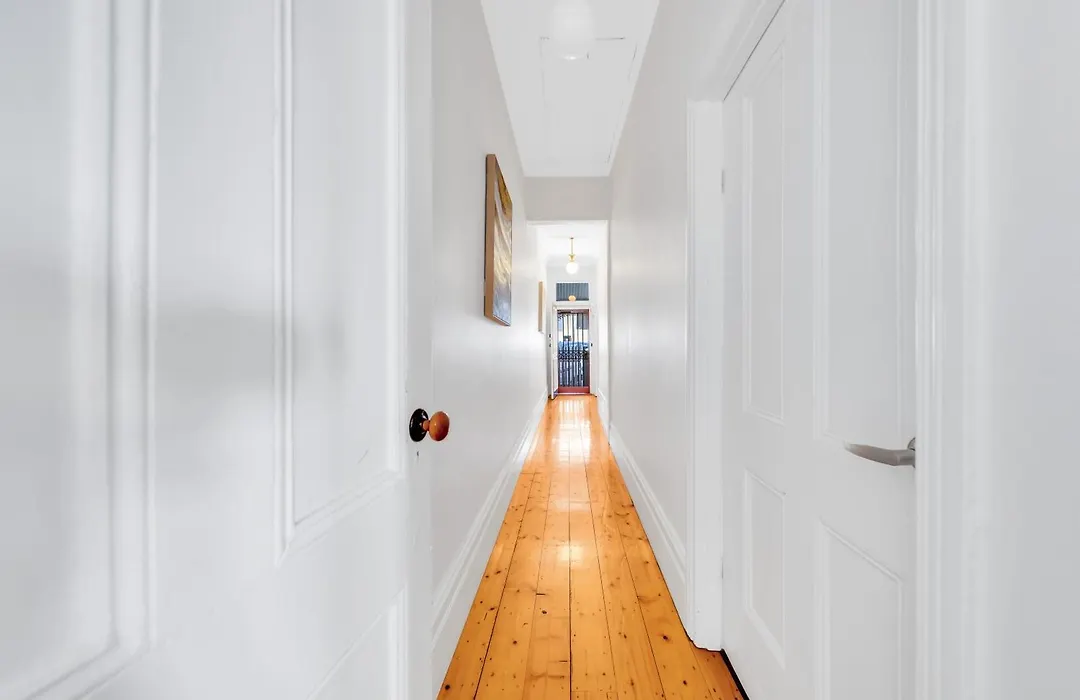 Melbourne Guest House With Parking And Courtyard-1